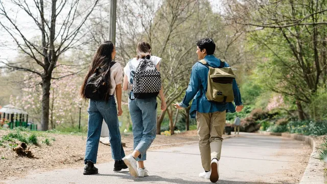 5-lesser-known-benefits-of-walking-with-weight-on-back-rucking